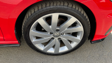 Volkswagen Golf 2.0 TDI R-Line 5dr DSG Diesel Hatchback